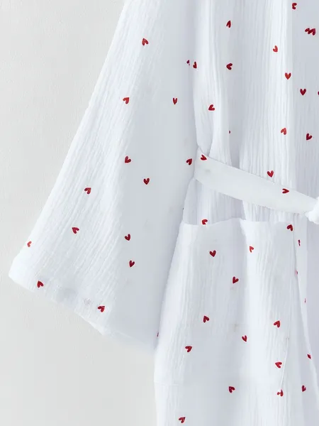 Изображение товара Халат Mark Formelle 552298 (р.170-96-102, сердечки на белом)