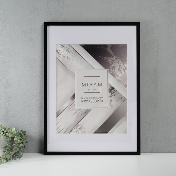 Изображение товара Рамка Мирам 50x70 с паспарту / 10830425