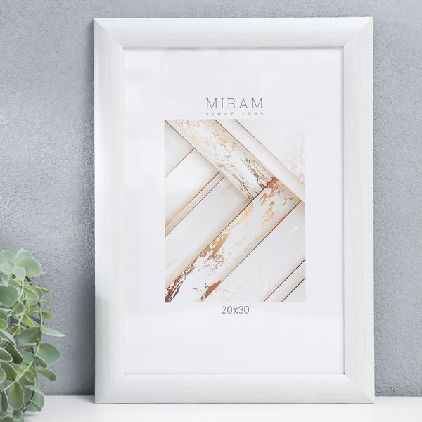 Изображение товара Рамка Мирам 20x30 / 9320653 (белый)