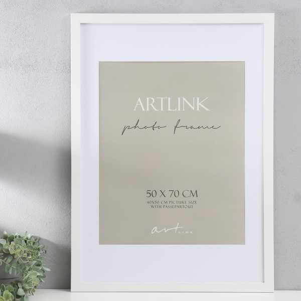 Изображение товара Рамка Sima-Land Ellis с паспарту 50x70 / 9803228 (белый)