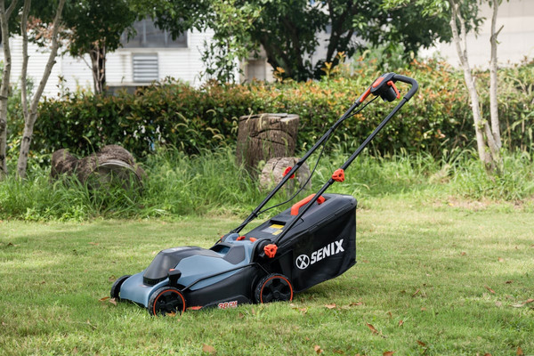 Изображение товара Газонокосилка электрическая Senix LPPE16-M1-EU
