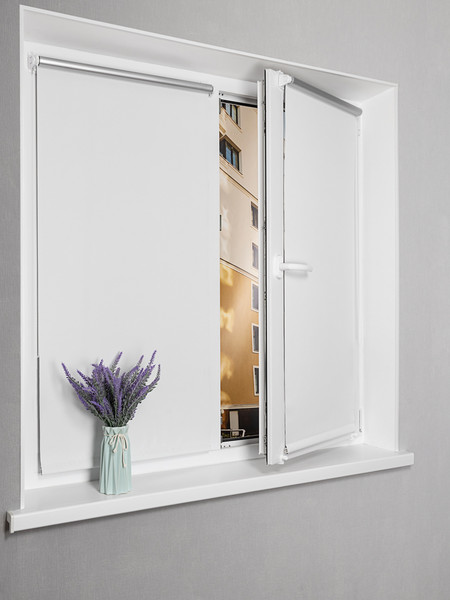 Изображение товара Рулонная штора Lm Decor Симпл Блэкаут LM 68-01 180x185 (белый)