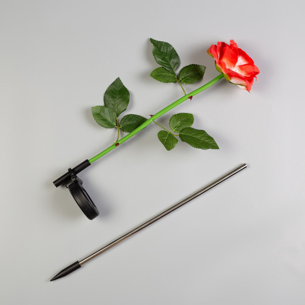 Изображение товара Садовая фигура-светильник Luazon Lighting Роза красная / 7291266