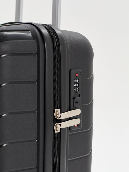 Изображение товара Чемодан на колесах L'case Basel 22 (S, черный)