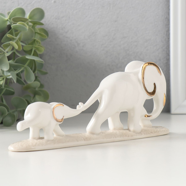 Изображение товара Статуэтка Sima-Land Слониха со слоненком 186321