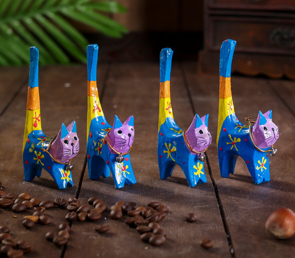 Изображение товара Набор статуэток Sima-Land Кошечки цветные под кольца 4165725 (4шт)