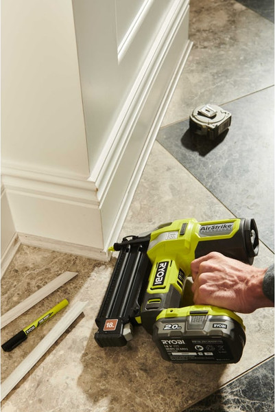 Изображение товара Аккумуляторный гвоздезабиватель Ryobi ONE+ R18GN18-0 (5133005136)
