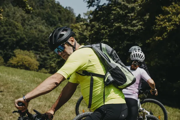 Изображение товара Защитный шлем FORCE Road Falcon 902189-F (р.S/M, черный)