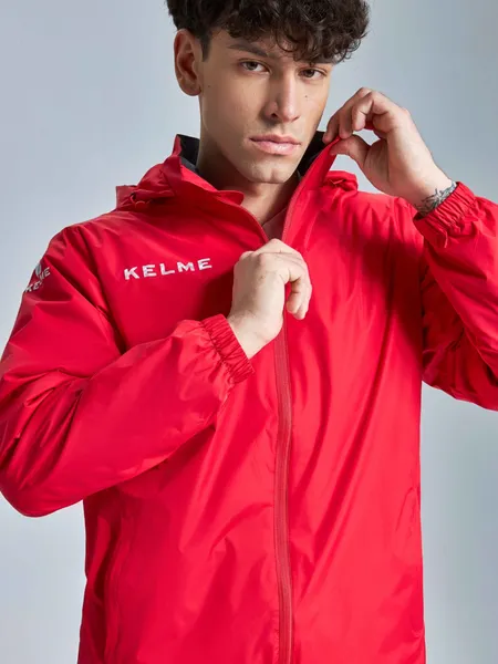 Изображение товара Ветровка Kelme Raincoat / 3801241-600 (5XL, красный)