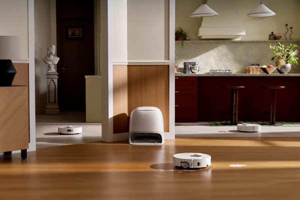 Изображение товара Робот-пылесос Roborock Qrevo Curv 2 Flow RRE0BEL / QC2F02-02 (белый)