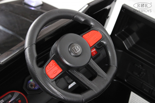 Изображение товара Детский автомобиль RiverToys Z111VO (черный)
