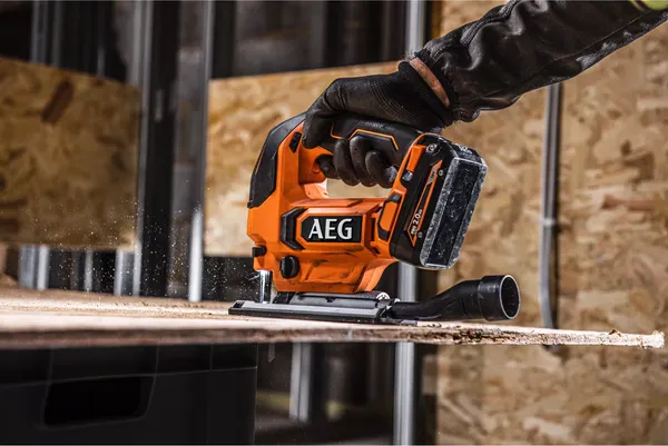 Изображение товара Профессиональный электролобзик AEG Powertools BST18x2-0 4935492485