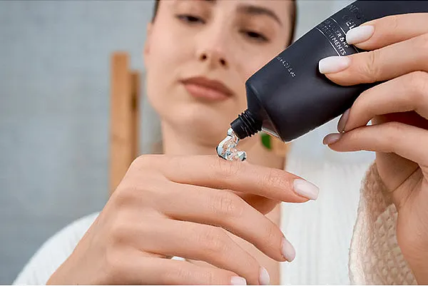 Изображение товара Гель для лица Gezatone Контактный для процедуры лазерной и RF коррекции кожи (120мл)