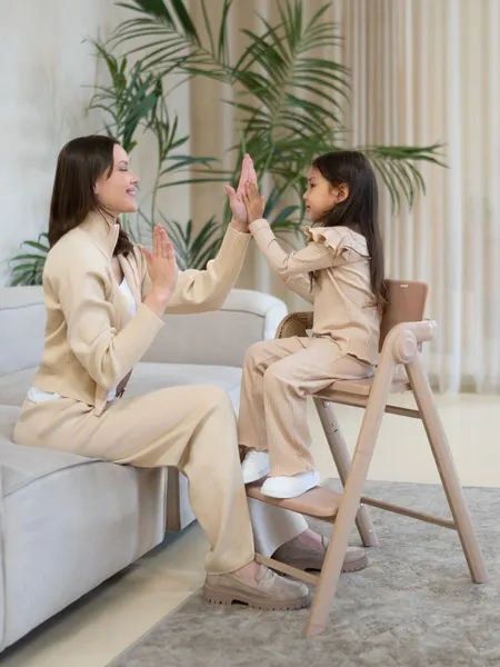 Изображение товара Стульчик для кормления Amarobaby Easy Grow / AB25-23EG/12 (коричневый)