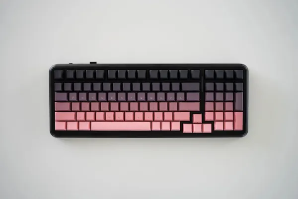 Изображение товара Клавиатура MCHOSE K99 V2 Wireless Mechanical Icy Creamsicle Switch (черный/розовый)