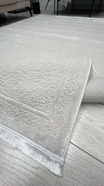 Изображение товара Ковер Radjab Carpet Эмпайр Прямоугольник RN31F (1.6x2.3, White)