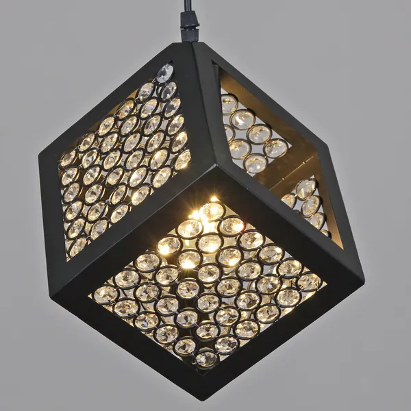 Изображение товара Люстра Reluce 03210-3.9-03 BK