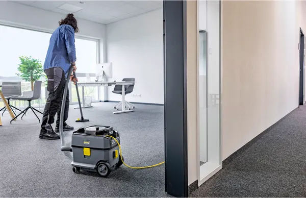 Изображение товара Профессиональный пылесос Karcher T 10/1 (1.527-300.0)