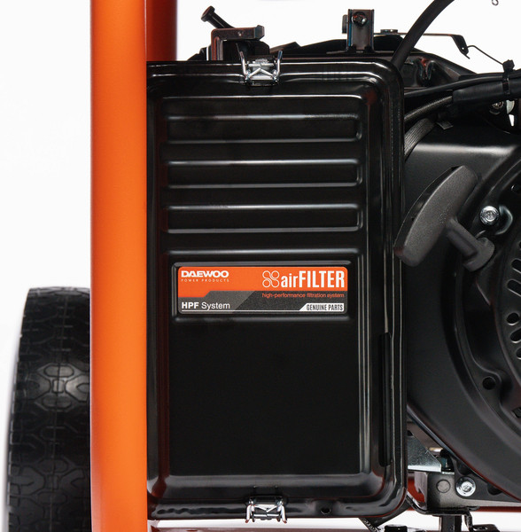 Изображение товара Бензиновый генератор Daewoo Power GDA 10500DPLi-3