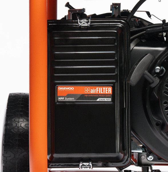 Изображение товара Бензиновый генератор Daewoo Power GDA 8500DPLi-3