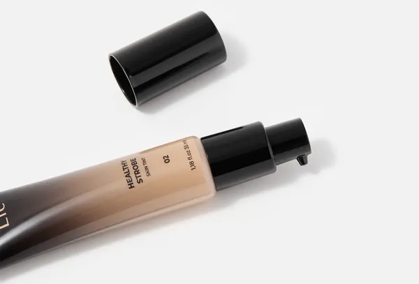 Изображение товара Тональный флюид Lic Healthy strobe skin tint тон 02