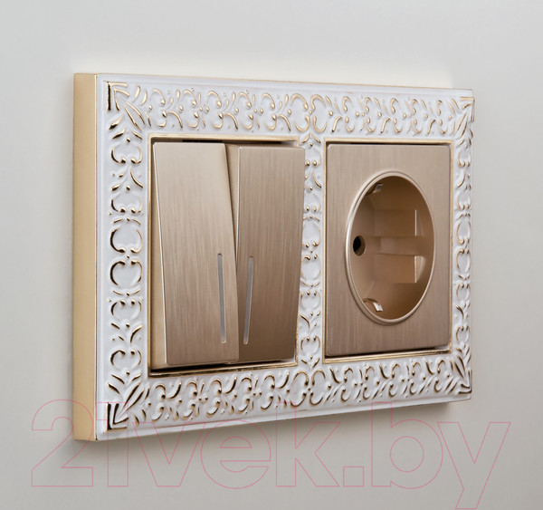 Изображение товара Рамка для выключателей и розеток Werkel Antik WL07-Frame-02 / A036749 (белое золото)
