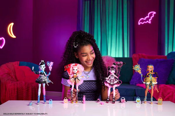 Изображение товара Кукла с аксессуарами Monster High JBG76