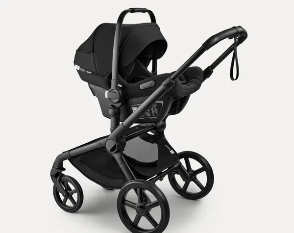 Изображение товара Детская универсальная коляска Bugaboo Fox5 Renew Complete (Black/Fern Green)