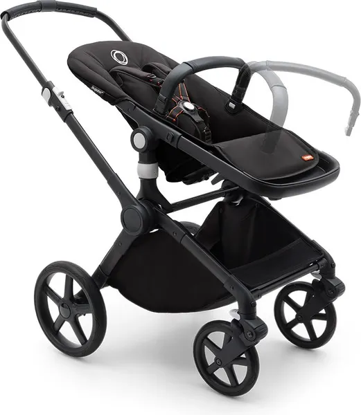 Изображение товара Детская универсальная коляска Bugaboo Fox Cub (Black/Desert Taupe)