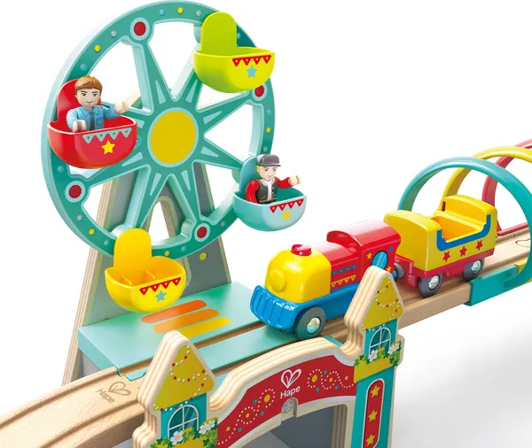Изображение товара Железная дорога игрушечная Hape Парк развлечений E8571_HP