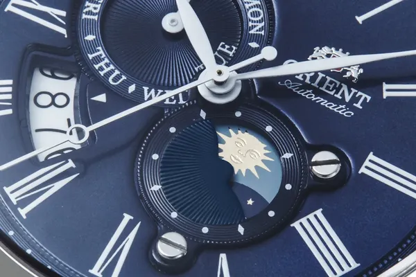 Изображение товара Часы наручные мужские Orient Sun & Moon Classic RN-AK0004L