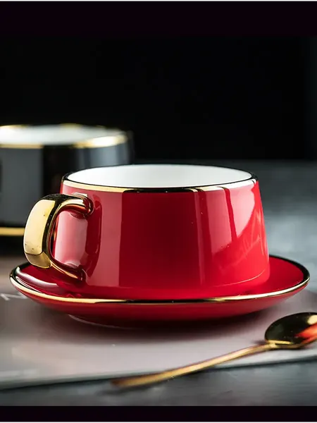 Изображение товара Чашка с блюдцем Модифай T2H52CupS01 (красный)
