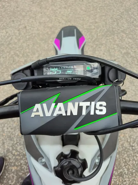 Изображение товара Мотоцикл Avantis Fantom CB300RL с ПТС (E-графика с фиолетовым)