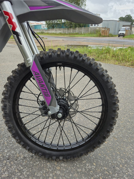 Изображение товара Мотоцикл Avantis Fantom CB300RL с ПТС (E-графика с фиолетовым)