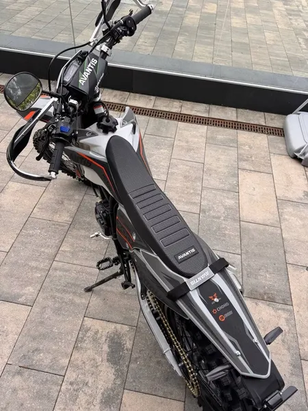 Изображение товара Мотоцикл Avantis Fantom PR300 с ПТС (B-графика с красным Б)