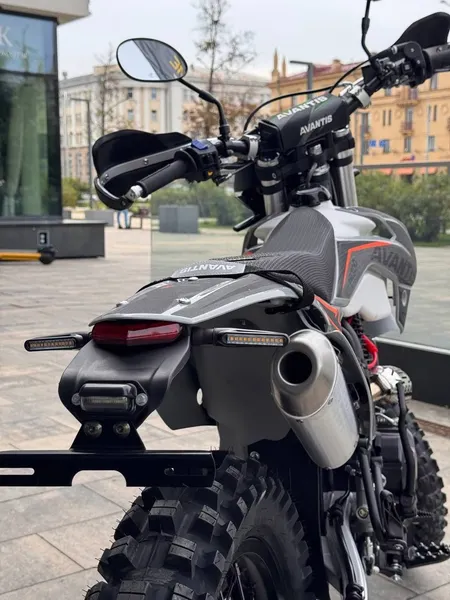 Изображение товара Мотоцикл Avantis Fantom PR300 с ПТС (B-графика с красным Б)