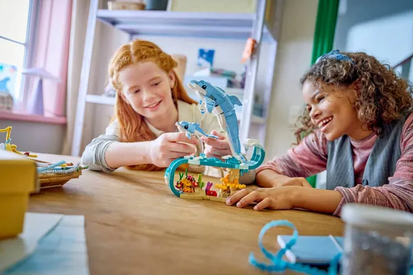 Изображение товара Конструктор Lego Creator Морские животные: прекрасные дельфины 31385