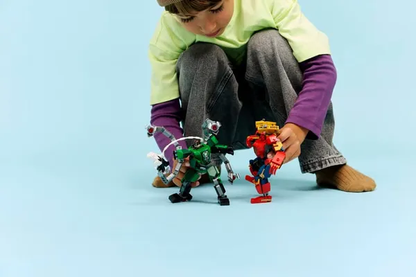 Изображение товара Конструктор Lego Marvel Super Heroes Битва мехов: Человек-паук против Дока Ока (76338)