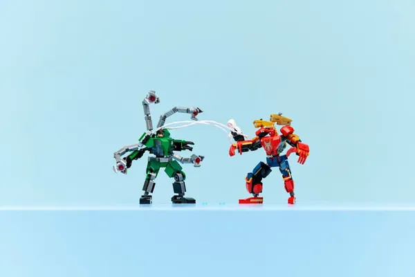 Изображение товара Конструктор Lego Marvel Super Heroes Битва мехов: Человек-паук против Дока Ока (76338)