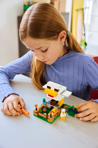 Изображение товара Конструктор Lego Minecraft Куриная ферма 21585