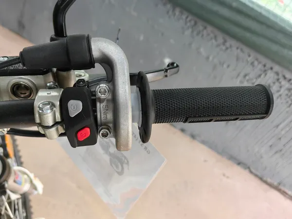 Изображение товара Мотоцикл GR S1 4T YB300H ПТС (желтый)