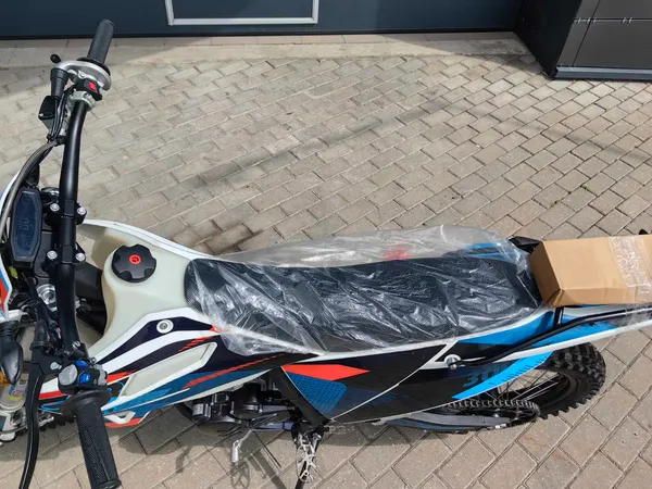 Изображение товара Мотоцикл GR GR S1 4T YB300H ПТС (синий)