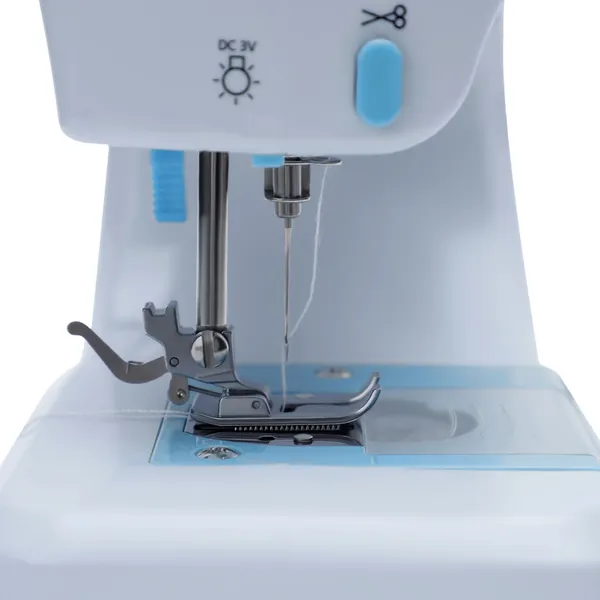 Изображение товара Швейная машина RAGEX R1104-100 (белый)