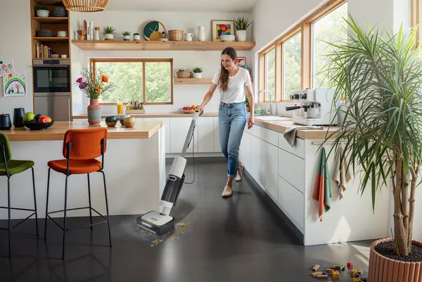 Изображение товара Вертикальный пылесос Karcher SCV 4 (1.056-530.0)