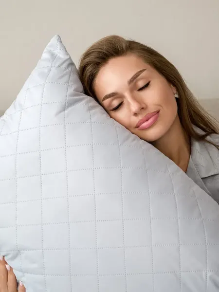 Изображение товара Подушка для сна ADELIS 50x70 / П-340 (серый, микрофибра у/степ полиэфир, тубус)