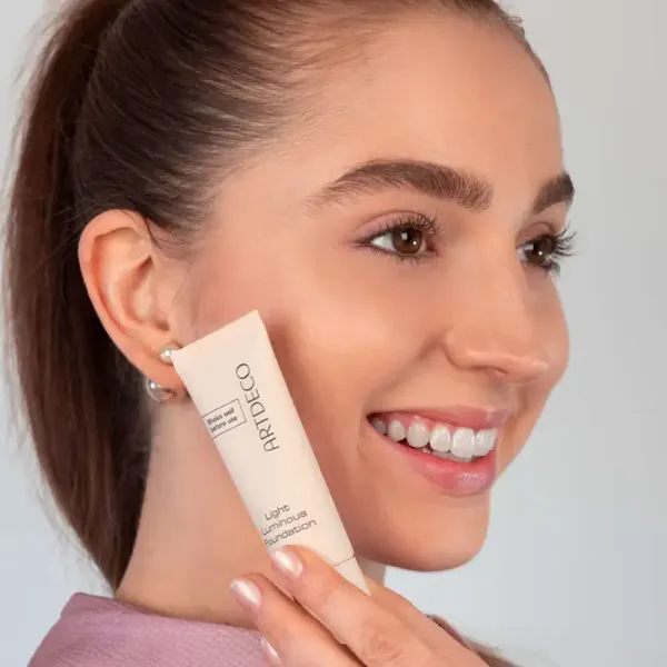 Изображение товара Тональный крем Artdeco Light Luminous Foundation 4825.06 (25мл)