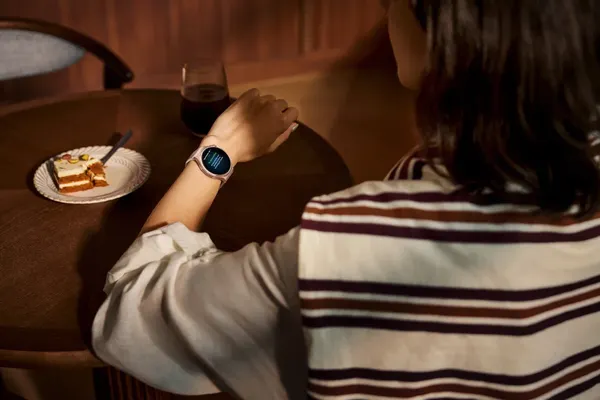 Изображение товара Умные часы Huawei Watch 6 42мм (золото)