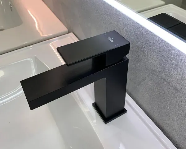 Изображение товара Смеситель Timo Selene 2061/03F (черный)
