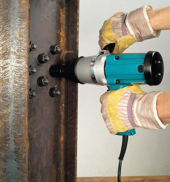 Изображение товара Профессиональный гайковерт Makita 6906