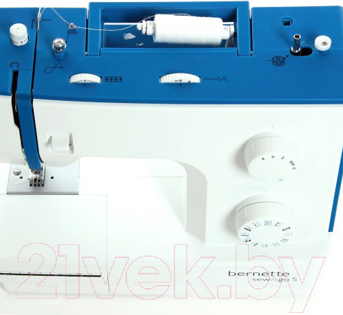 Изображение товара Швейная машина Bernina Bernette Sew&Go 5